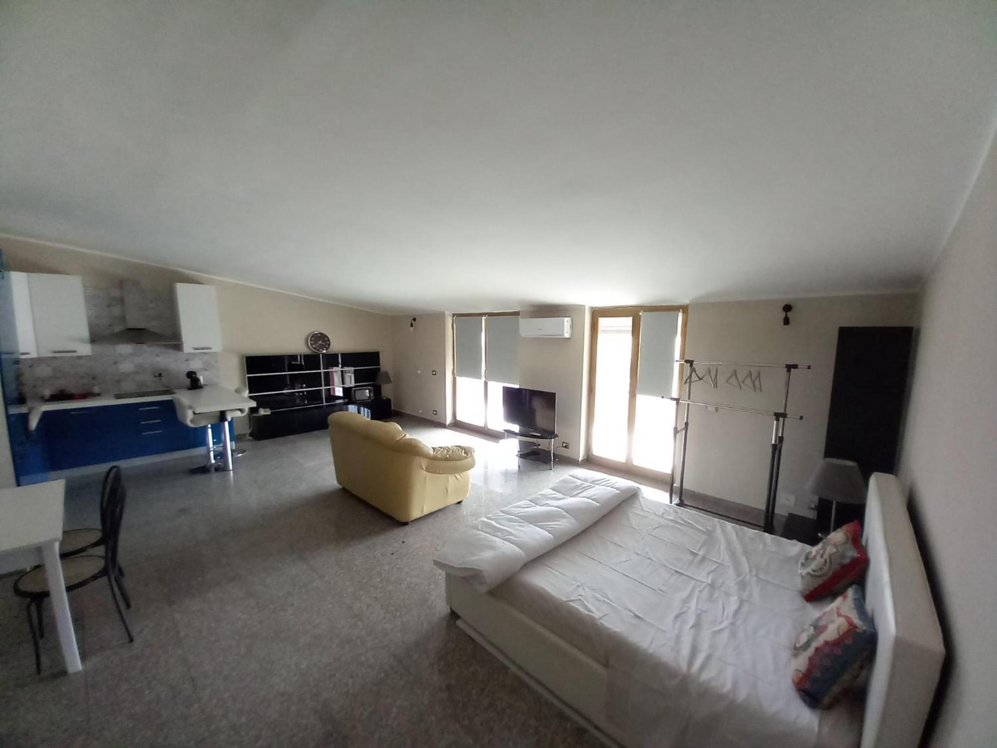 Bluesky Apartment - Third Floor จีอาร์ดีนี นักซอส ภายนอก รูปภาพ